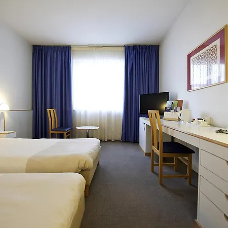 ノヴォテル フィレンツェ ノルド アエロポルト ホテル 4*