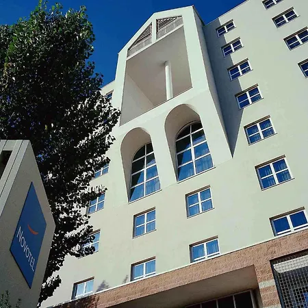 ノヴォテル フィレンツェ ノルド アエロポルト 4*